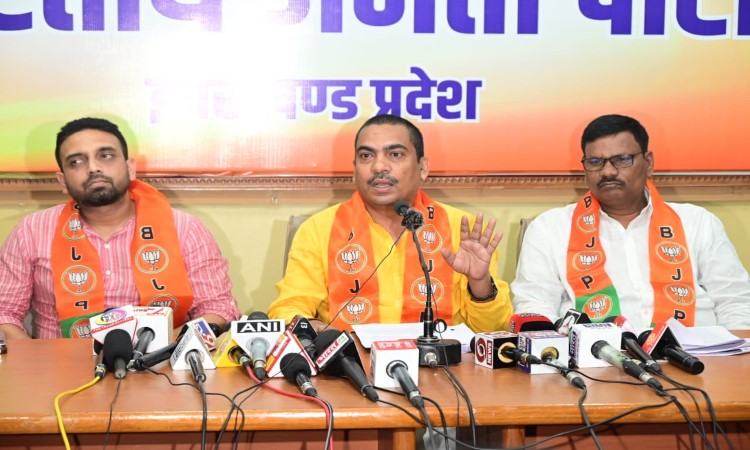 Bhanu Pratap Sahi during press conference 