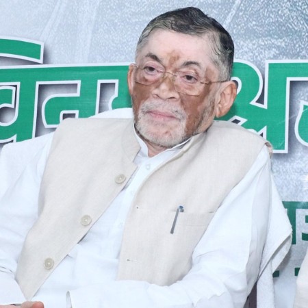 Governor संतोष गंगवार 20 दिसंबर को जाएंगे सोनाहातु, विनोद बिहारी महतो की 9 फीट ऊंची प्रतिमा का करेंगे लोकार्पण