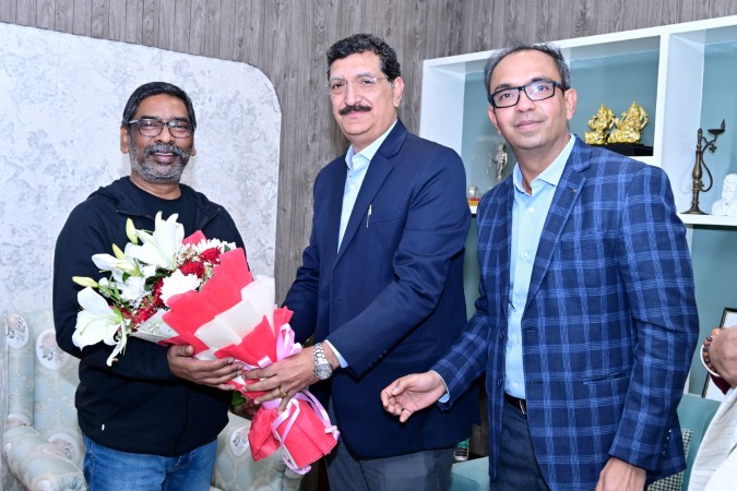 PVNL की 800 MW यूनिट शुरू, सीईओ ने CM Hemant Soren का जताया आभार