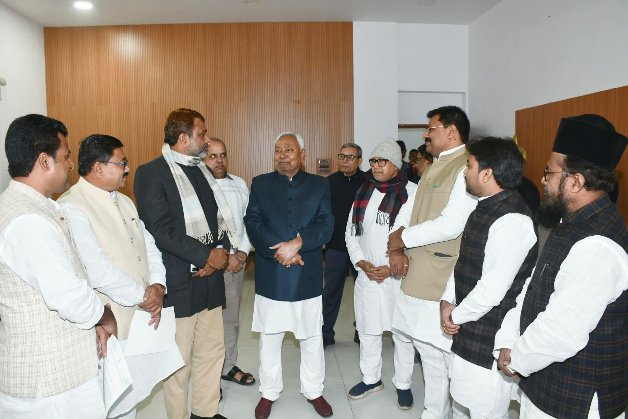 Bihar: नई सत्ता, नई सरगर्मी, AIMIM विधायकों की बिन तय कार्यक्रम मुलाकात ने बढ़ाई चर्चा