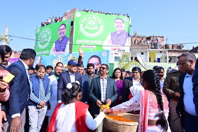 Jharkhand: सीएम सोरेन ने किया 'दिशोम गुरु शिबू सोरेन कोचिंग संस्थान' का उद्घाटन