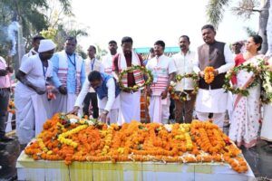 Kharsawan Golikand: शहीदों के परिवारों को मिलेगा सम्मान, CM हेमंत सोरेन ने किया कमेटी गठन का ऐलान