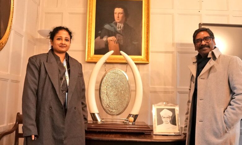 ऑक्सफोर्ड में CM Hemant Soren ने डॉ. राधाकृष्णन को किया नमन,