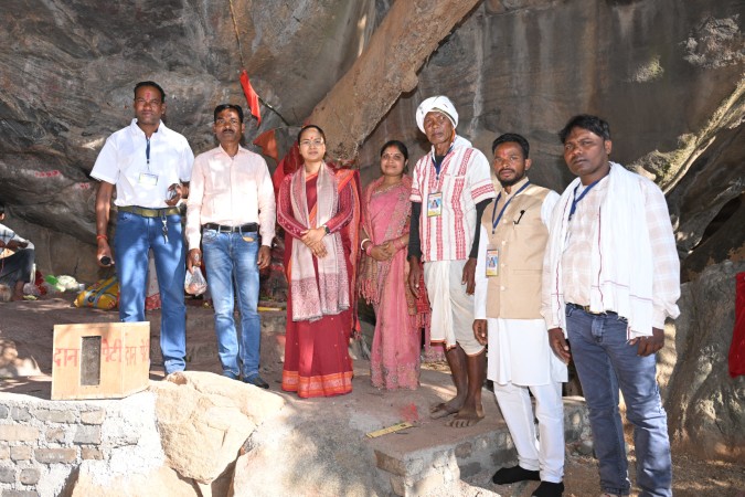 बाबा बनखंडी धाम को पर्यटन स्थल के रूप में विकसित करेगी सरकार: मंत्री Shilpi Neha Tirkey