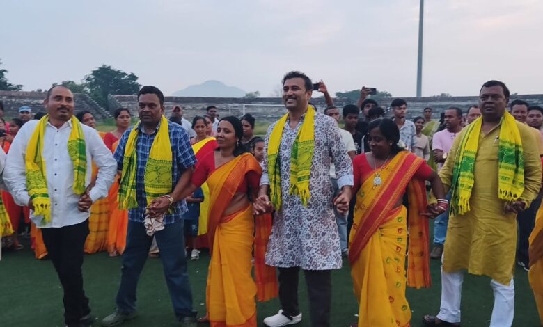 करम पूजा भाईचारे, सामाजिक एकता और झारखंडी संस्कृति का अनूठा संगम – Sudesh Mahto