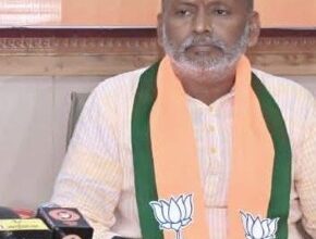 भ्रष्ट अफसरशाही पर सरकार तय करे जवाबदेही: BJP